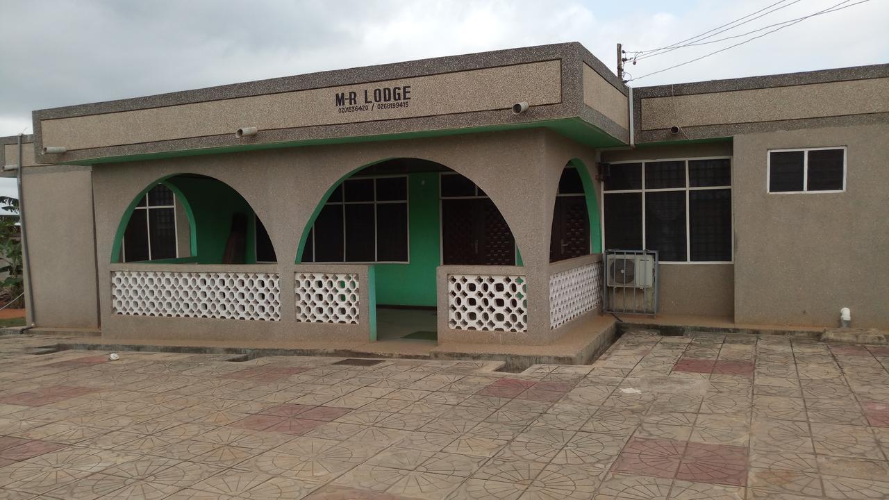 M-R Lodge Mankesim Екстериор снимка