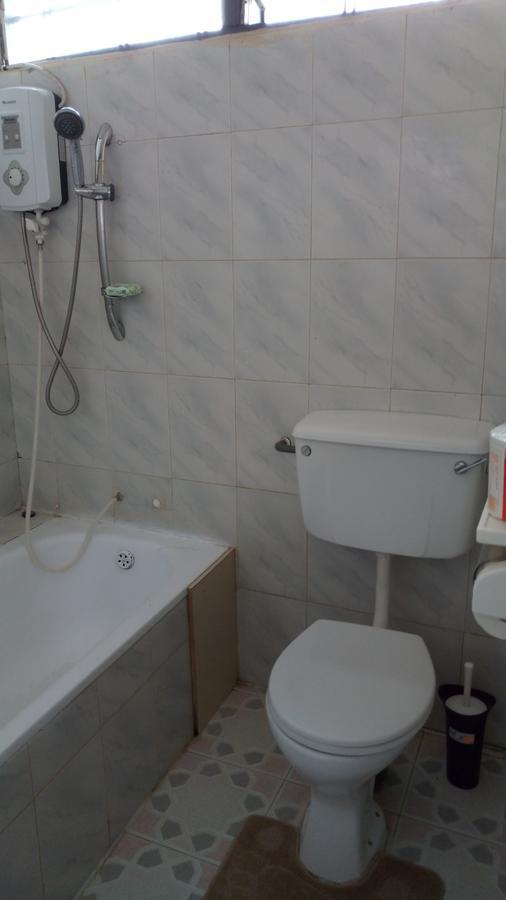 M-R Lodge Mankesim Екстериор снимка