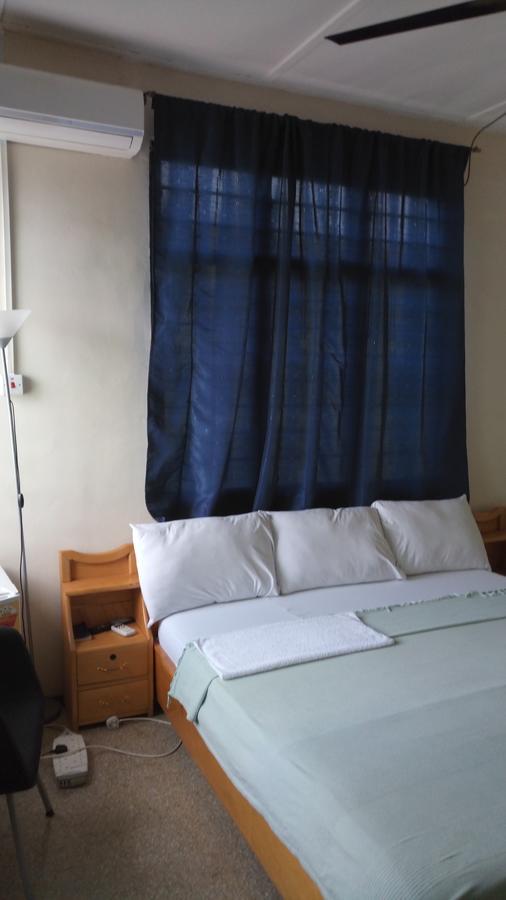 M-R Lodge Mankesim Екстериор снимка